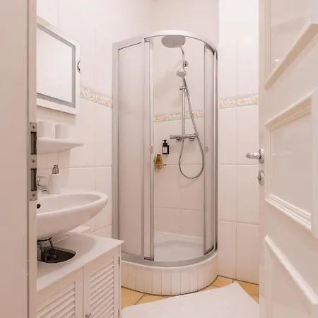 Greens - Ruhige Schoene 1rwhg Gut Gelegen Mit Balkon شقة