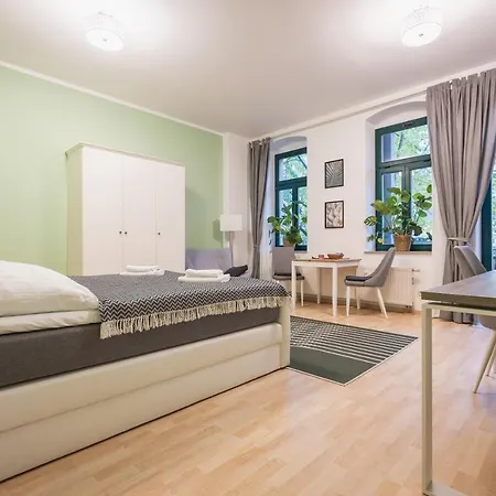 Greens - Ruhige Schoene 1rwhg Gut Gelegen Mit Balkon Apartmán *