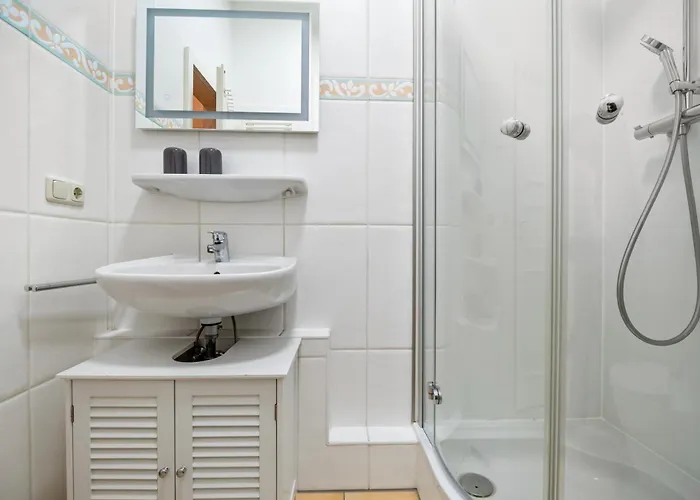 Apartman Greens - Ruhige Schoene 1rwhg Gut Gelegen Mit Balkon *